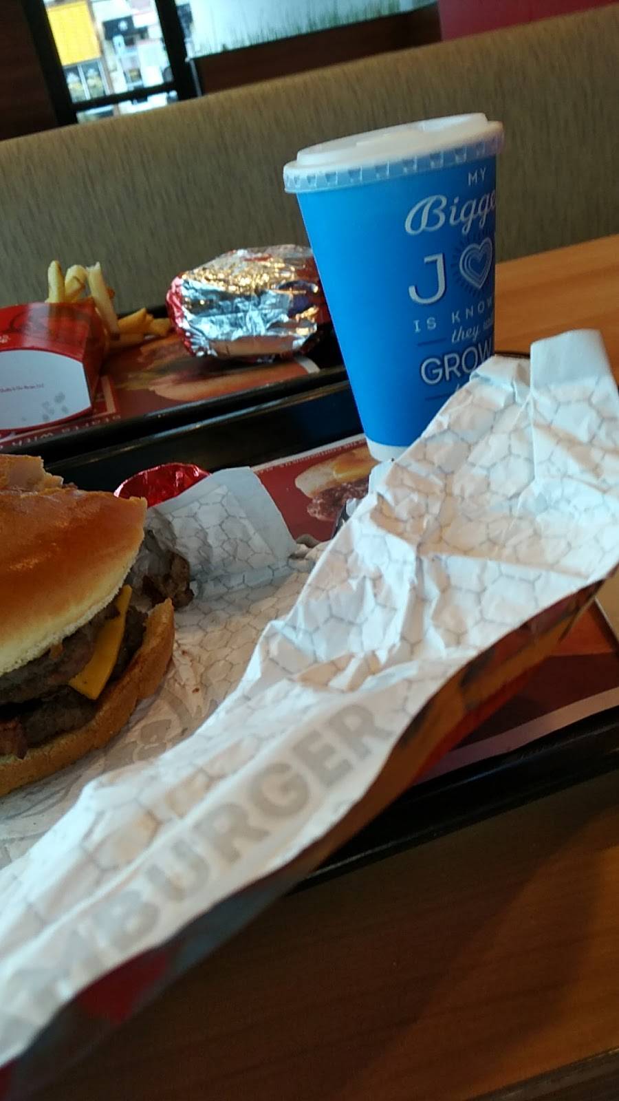 Wendys | restaurant | 2800 E Berry St, Fort Worth, TX 76105, USA | 8172104889 OR +1 817-210-4889