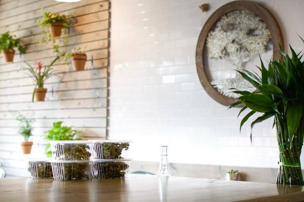 Real Roots Cafe | restaurant | 1549 Battlefield Pkwy, Fort Oglethorpe, GA 30742, USA | 4234675630 OR +1 423-467-5630