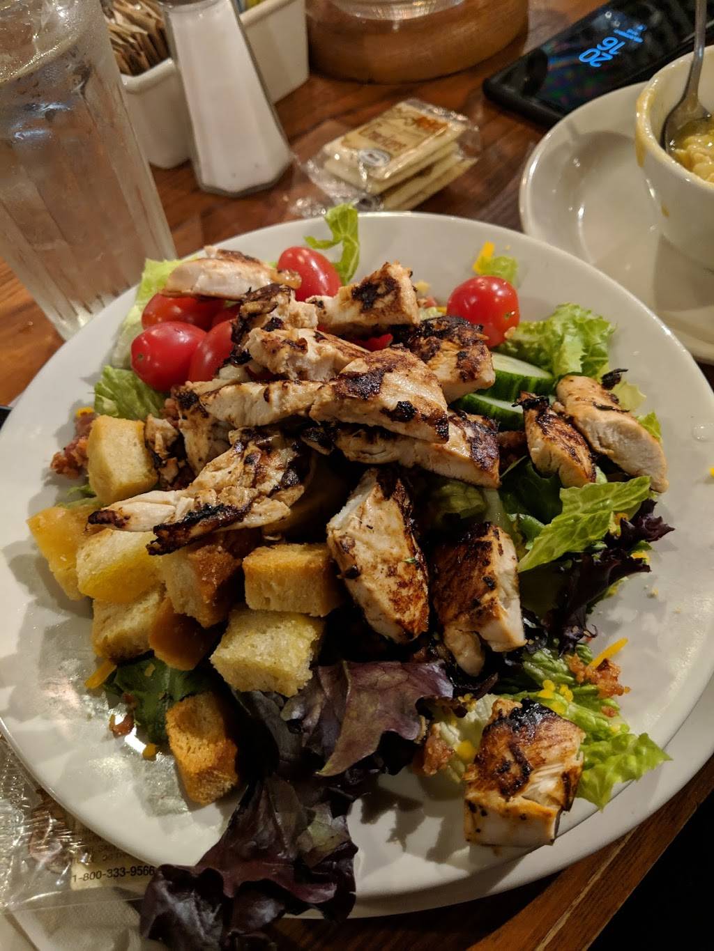 Cracker Barrel Old Country Store | restaurant | 103 Sadler Ln, Emporia, VA 23847, USA | 4343369115 OR +1 434-336-9115