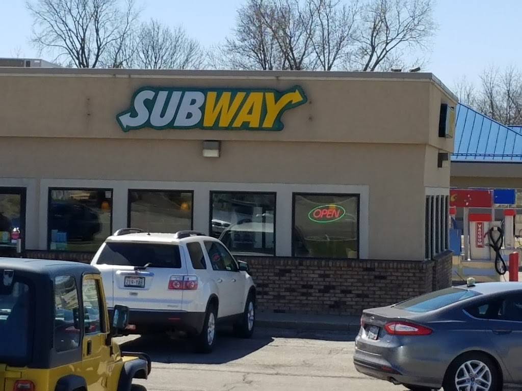 Subway | restaurant | 105 Dix St, Columbus, WI 53925, USA | 9206235453 OR +1 920-623-5453