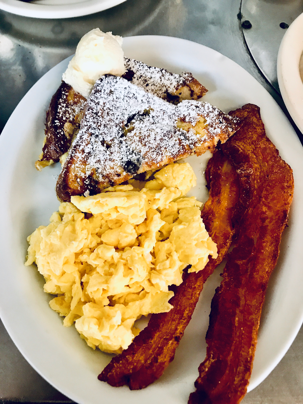 The Boys Restaurant | restaurant | 117 N College Dr, Santa Maria, CA 93454, USA | 8059221515 OR +1 805-922-1515