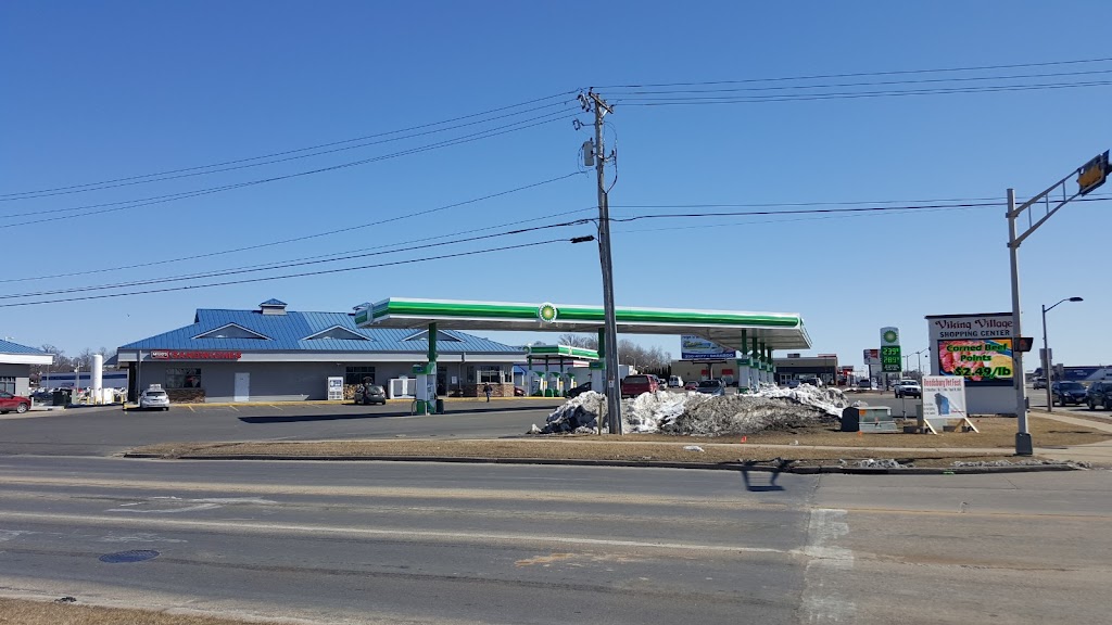 Viking Express Mart | restaurant | 10 Viking Dr, Reedsburg, WI 53959, USA | 6085245544 OR +1 608-524-5544