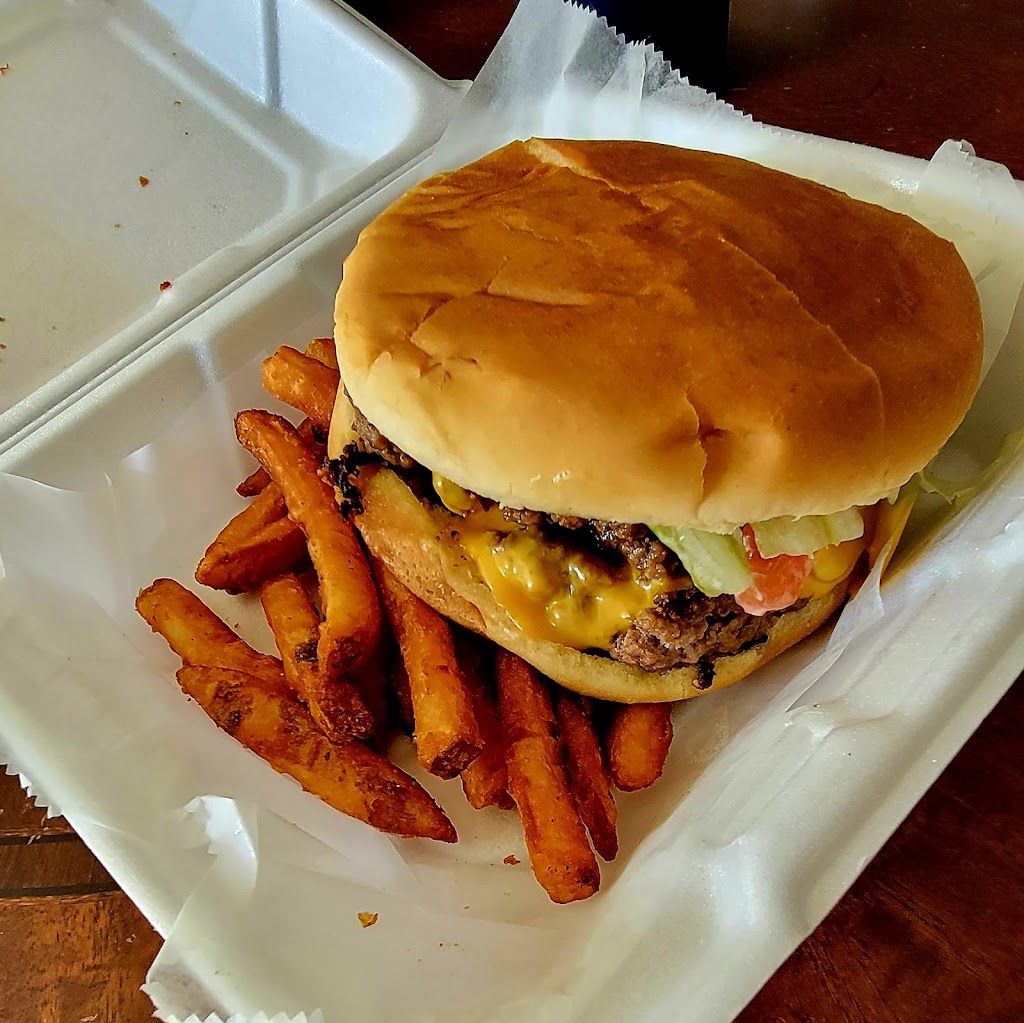 The Owls Nest | restaurant | 201 Hwy 65 North Street, McGehee, AR 71654, USA | 8705018041 OR +1 870-501-8041