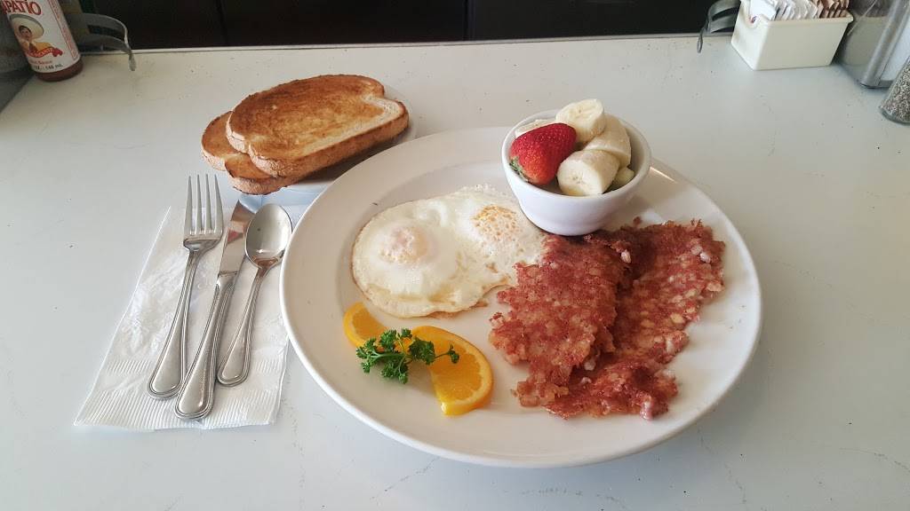 Snug Harbor | restaurant | 2323 Wilshire Blvd, Santa Monica, CA 90403, USA | 3108282991 OR +1 310-828-2991