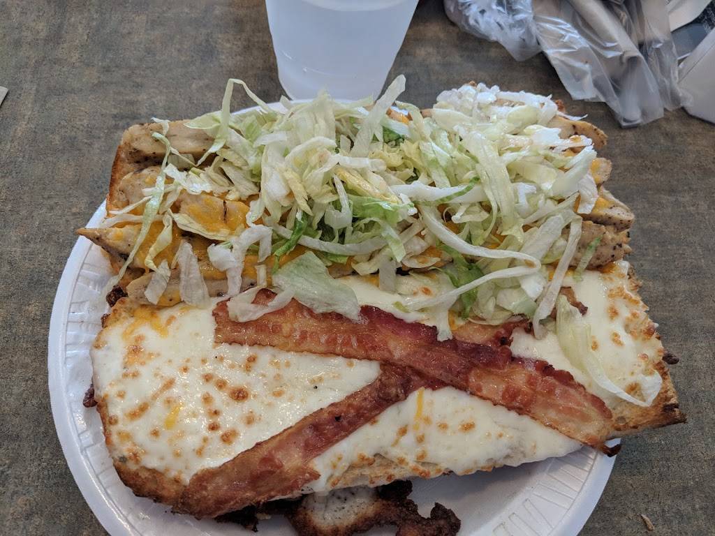 Mancinos Pizza & Grinders | restaurant | 9864 E Grand River Ave #210, Brighton, MI 48116, USA | 8102291600 OR +1 810-229-1600