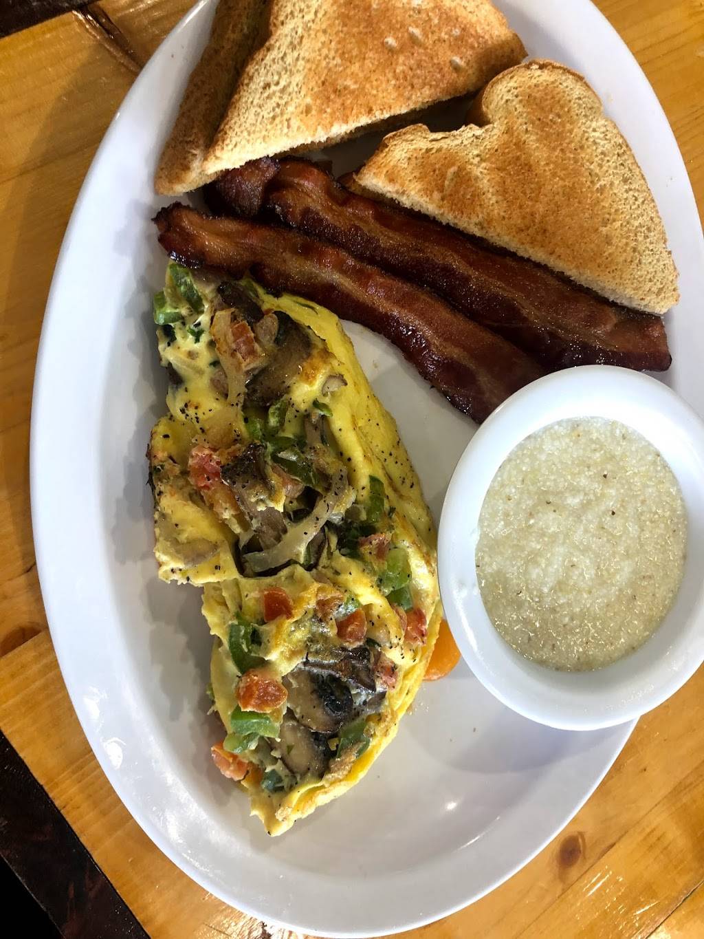 Bell Greek | restaurant | 11360 Iron Bridge Rd, Chester, VA 23831, USA | 8047355151 OR +1 804-735-5151