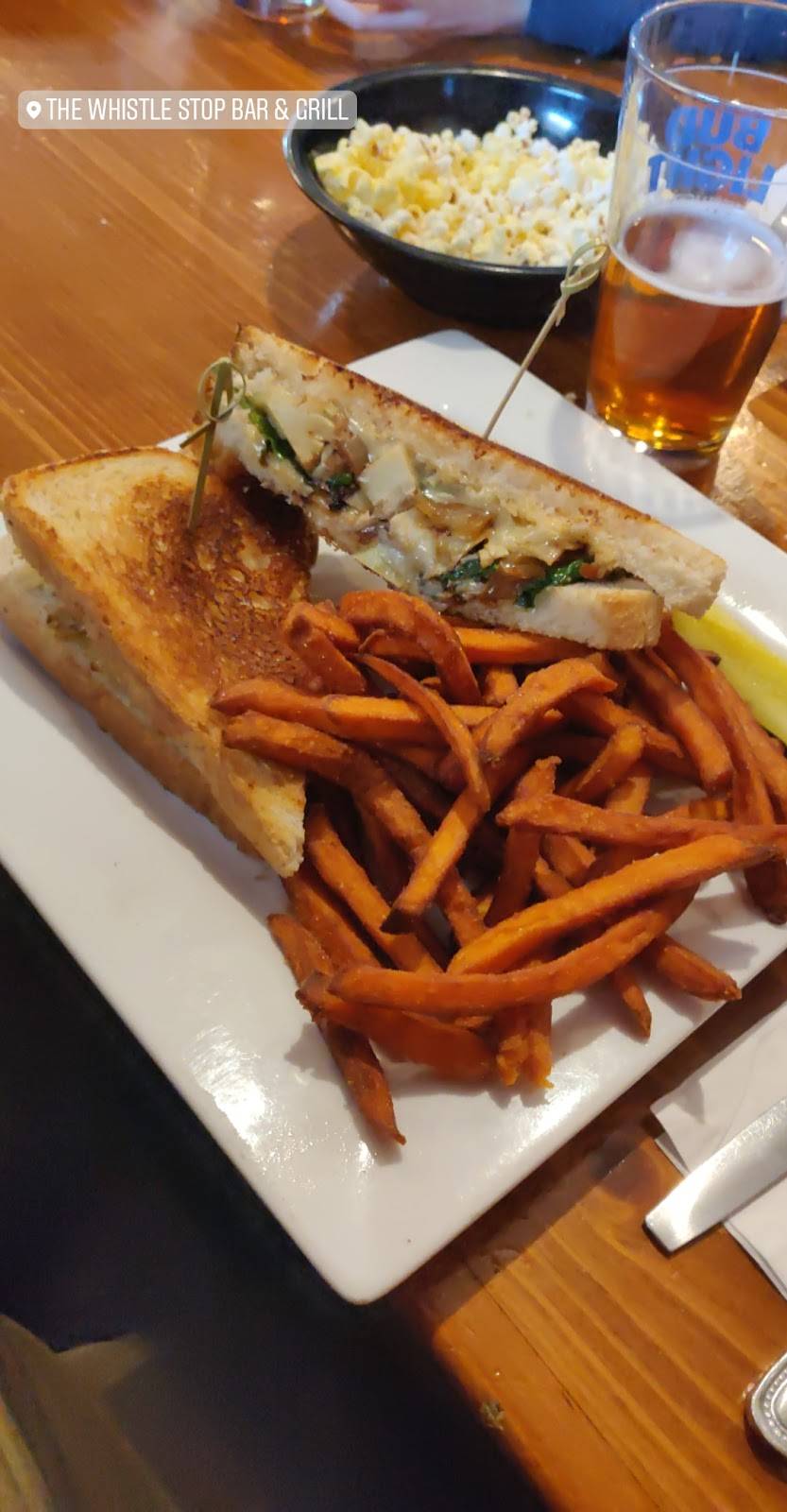 Whistle Stop Bar & Grill | restaurant | 85 Main St, Oxford, MA 01540, USA | 5089873087 OR +1 508-987-3087