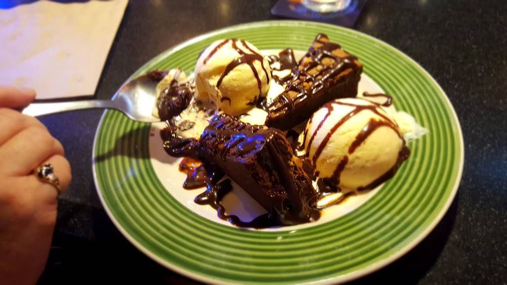 Applebees Grill + Bar | restaurant | 39720 N, 10th St W, Palmdale, CA 93551, USA | 6612669100 OR +1 661-266-9100