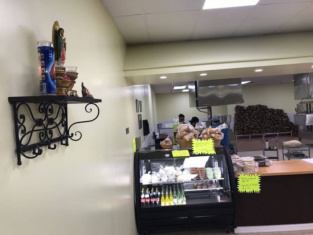 La Reyna Tortilleria Jones | restaurant | 10911 Jones Rd, Houston, TX 77065, USA | 3463144957 OR +1 346-314-4957