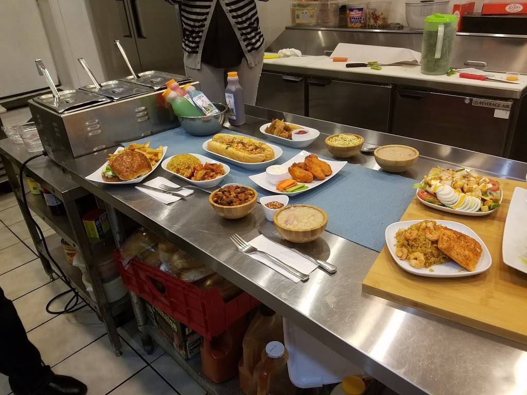 Cottons Place | restaurant | 310 S 52nd St, Philadelphia, PA 19143, USA | 2154768024 OR +1 215-476-8024