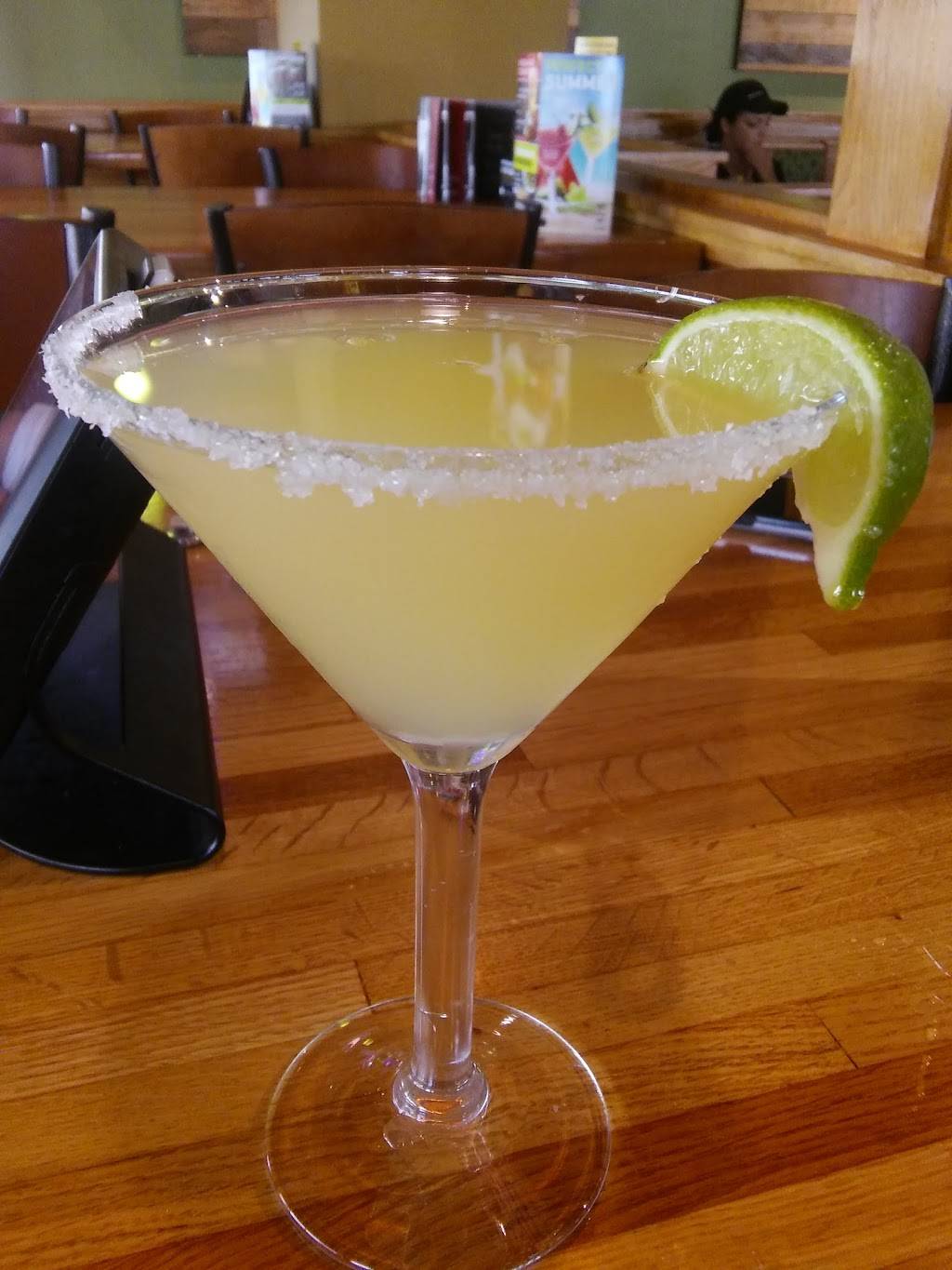 Applebees Grill + Bar | restaurant | 5010 Great Northern Plaza South, North Olmsted, OH 44070, USA | 4407790200 OR +1 440-779-0200