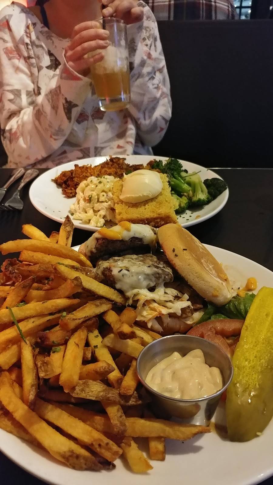 Starlite Amesbury | restaurant | 37 Main St, Amesbury, MA 01913, USA | 9787925746 OR +1 978-792-5746