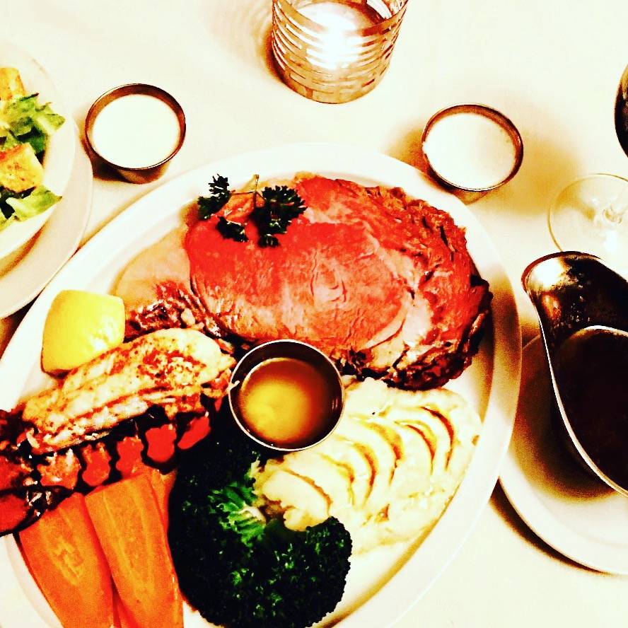 Valley Inn Restaurant and Martini Bar | restaurant | 4557 Sherman Oaks Ave, Sherman Oaks, CA 91403, USA | 8187841163 OR +1 818-784-1163