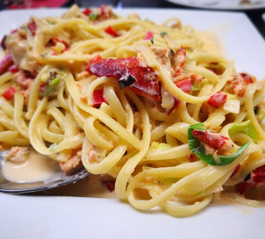 The Mermaid | restaurant | 250 Kerr St, Oakville, ON L6K 3B2, Canada | 9058490870 OR +1 905-849-0870