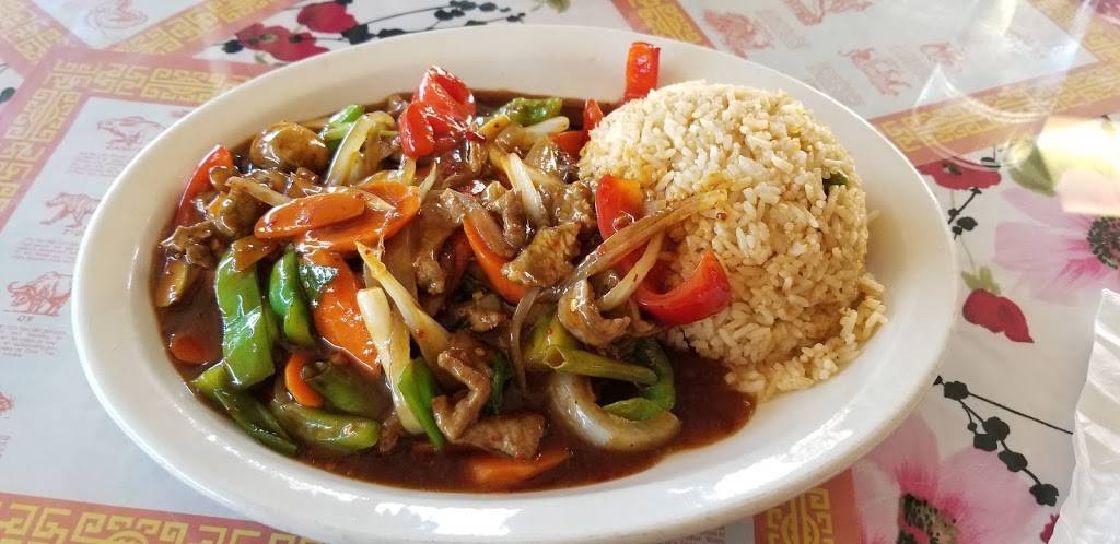 Thai Smile Restaurant | restaurant | 28742 Van Dyke Ave, Warren, MI 48093, USA | 5865737444 OR +1 586-573-7444