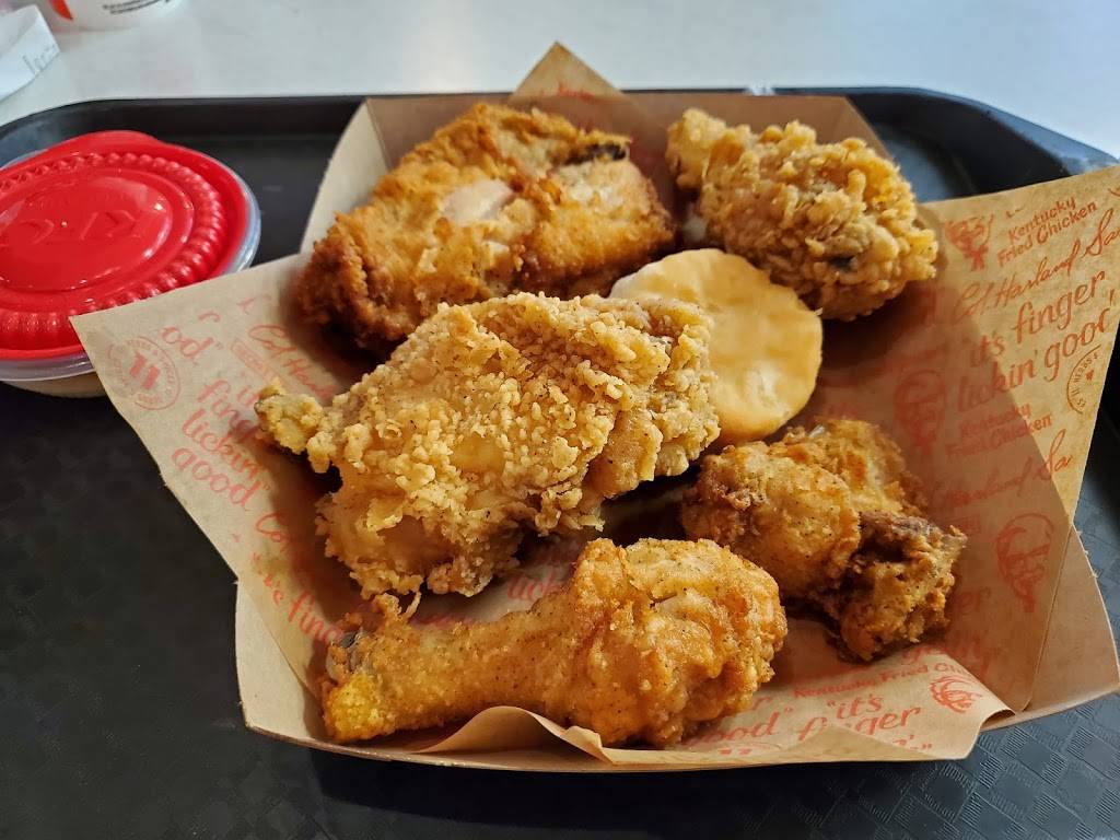 KFC | restaurant | 1353 E Silverado Ranch Blvd, Las Vegas, NV 89183, USA | 7024072625 OR +1 702-407-2625