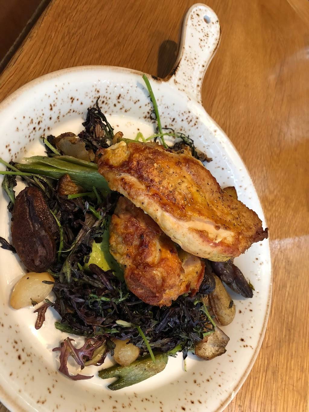 gLAnce Lobby Bar | restaurant | 900 W Olympic Blvd, Los Angeles, CA 90015, USA | 2137658600 OR +1 213-765-8600