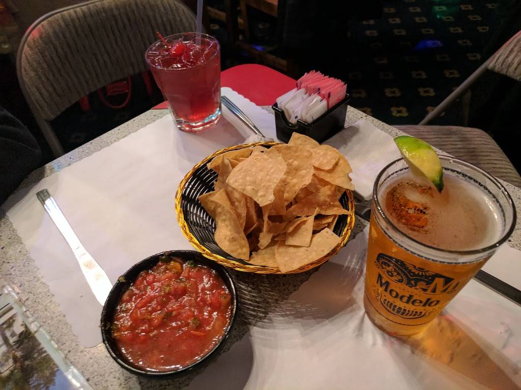 Las Hadas Restaurant | restaurant | 9048 Balboa Blvd, Northridge, CA 91325, USA | 8188927271 OR +1 818-892-7271