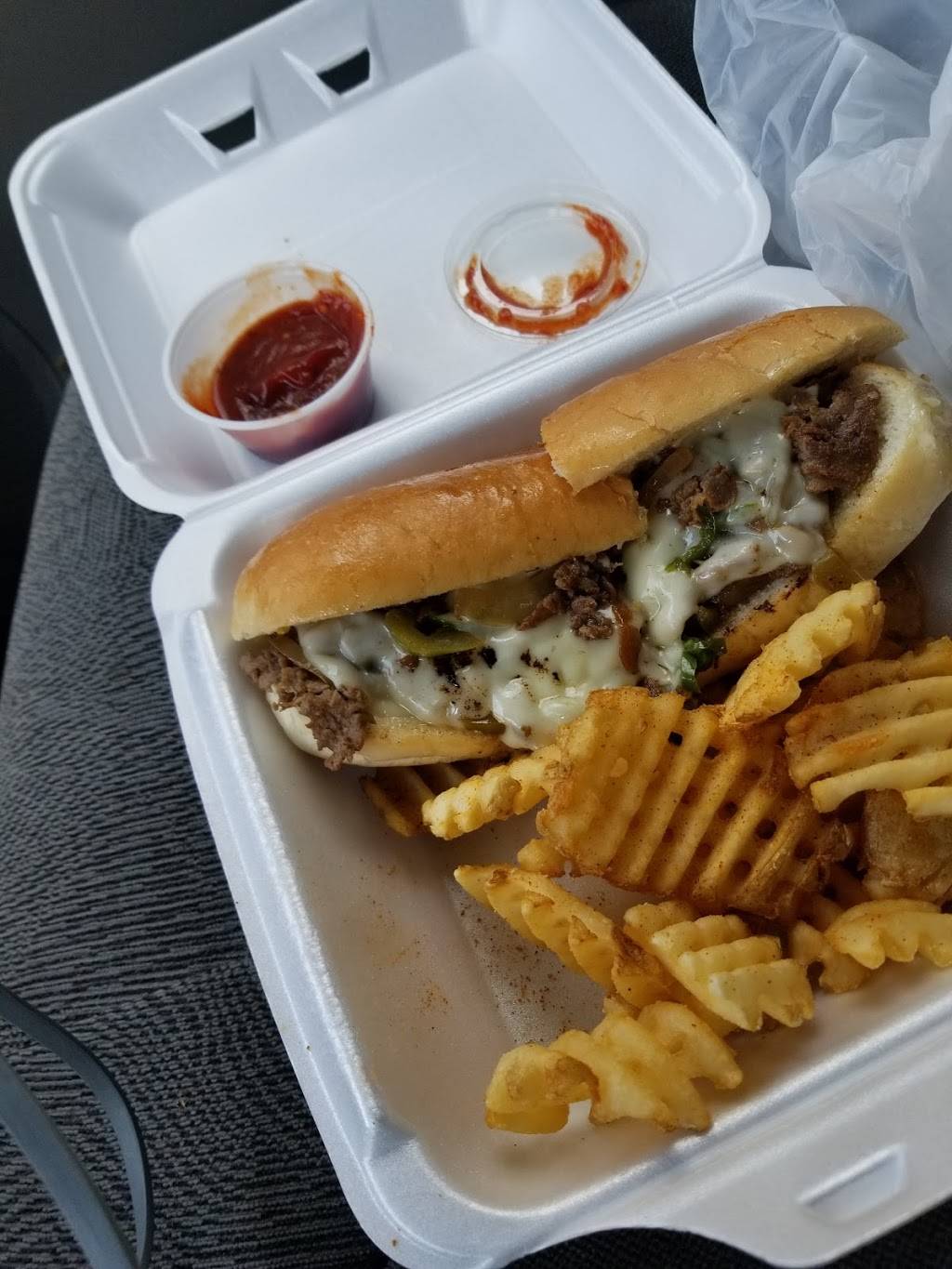 House of Fries | restaurant | 5322 Antoine Dr, Houston, TX 77091, USA | 7136824111 OR +1 713-682-4111