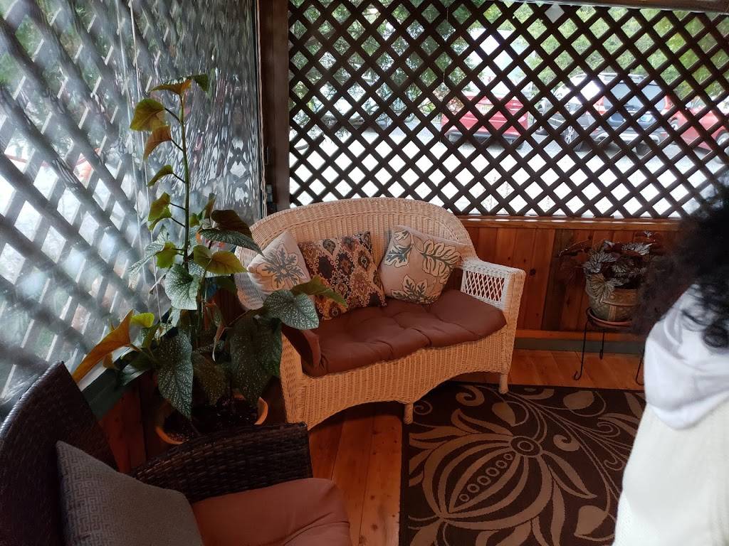 Burning Tree Restaurant | restaurant | 69 Otter Creek Dr, Otter Creek, ME 04660, USA | 2072889331 OR +1 207-288-9331