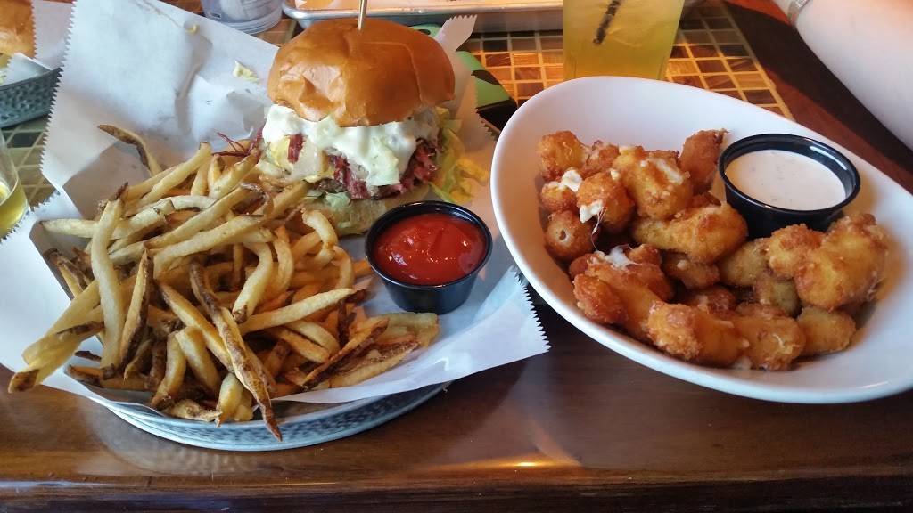 Brew Ales & Eats | restaurant | 124 E Main St, Perham, MN 56573, USA | 2183465932 OR +1 218-346-5932