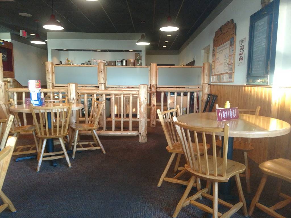 Hoppies Landing | restaurant | 1395 US-31, Pellston, MI 49769, USA | 2315398900 OR +1 231-539-8900