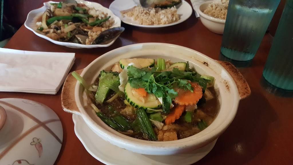 Bangkok@12 Thai | restaurant | 900 12th St, Sacramento, CA 95814, USA | 9164435588 OR +1 916-443-5588