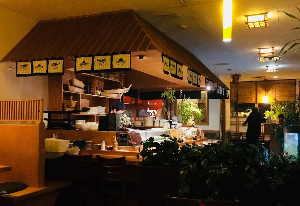 Fuji Japanese Restaurant | restaurant | 3253 NJ-35, Hazlet, NJ 07730, USA | 7328887951 OR +1 732-888-7951