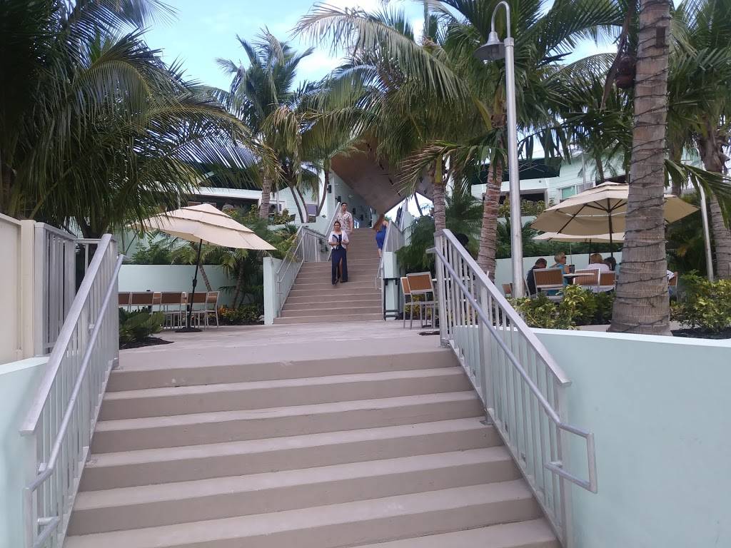 Frigates Waterfront Bar & Grill - Melbourne | restaurant | 1120 N Harbor City Blvd, Melbourne, FL 32935, USA | 3213063800 OR +1 321-306-3800