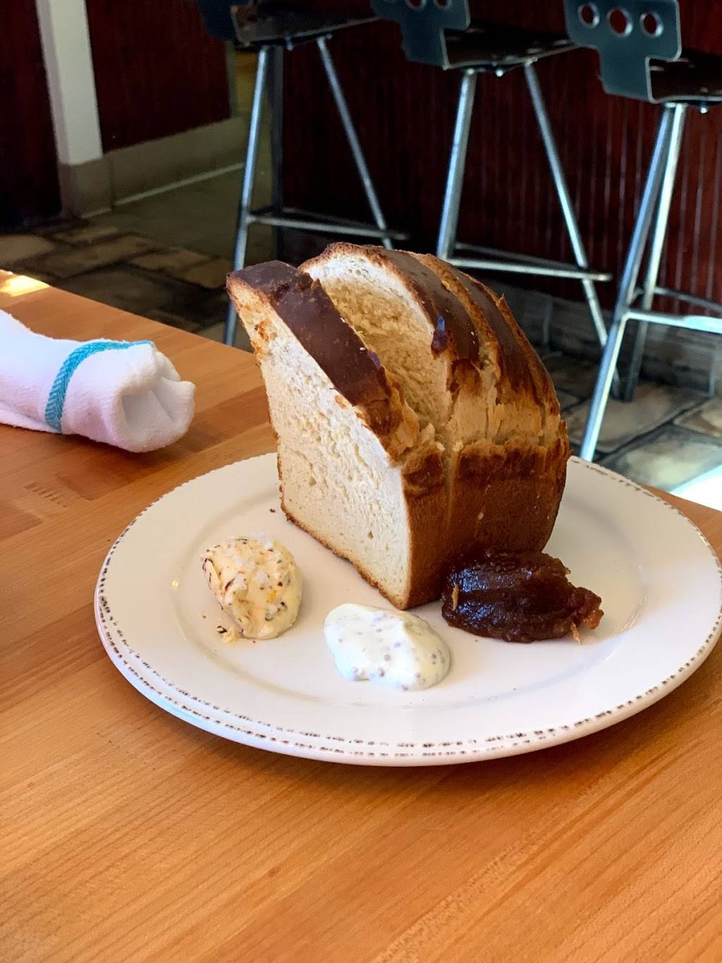 Ol Republic Roadhouse | restaurant | 18851 State Hwy 20, Nevada City, CA 95959, USA | 5304708745 OR +1 530-470-8745