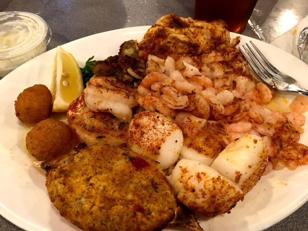 CAPTAIN STEVES | restaurant | 1975 US-21, Fort Mill, SC 29715, USA | 8035472340 OR +1 803-547-2340