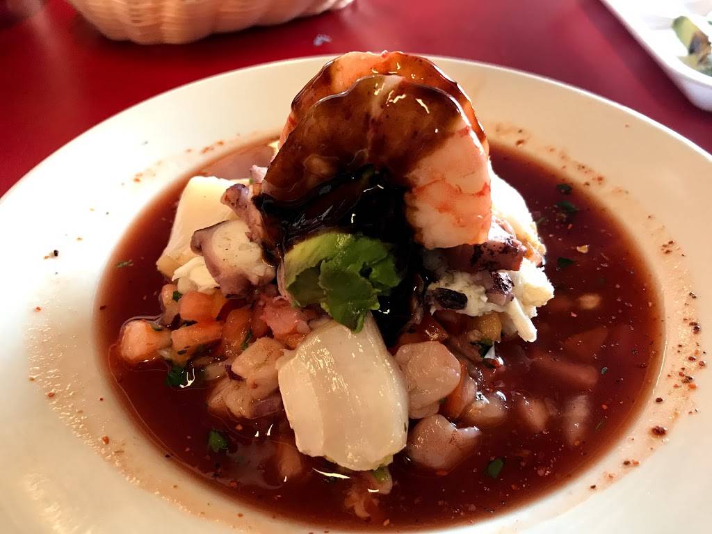 San Carlos Mariscos Y Cahuamanta | restaurant | 6102 S Nogales Hwy, Tucson, AZ 85706, USA | 5206316939 OR +1 520-631-6939