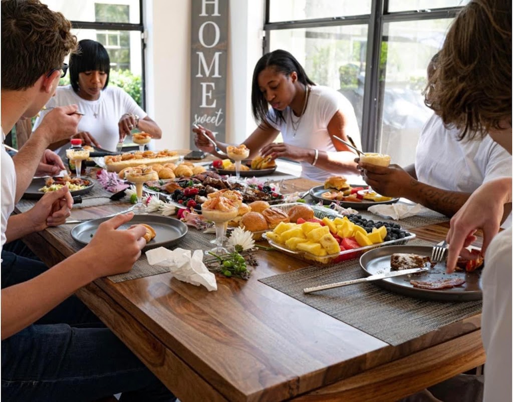 Chef Boy R.D.S Catering | restaurant | 117 E Church Ave, Longwood, FL 32750, USA | 4072022812 OR +1 407-202-2812