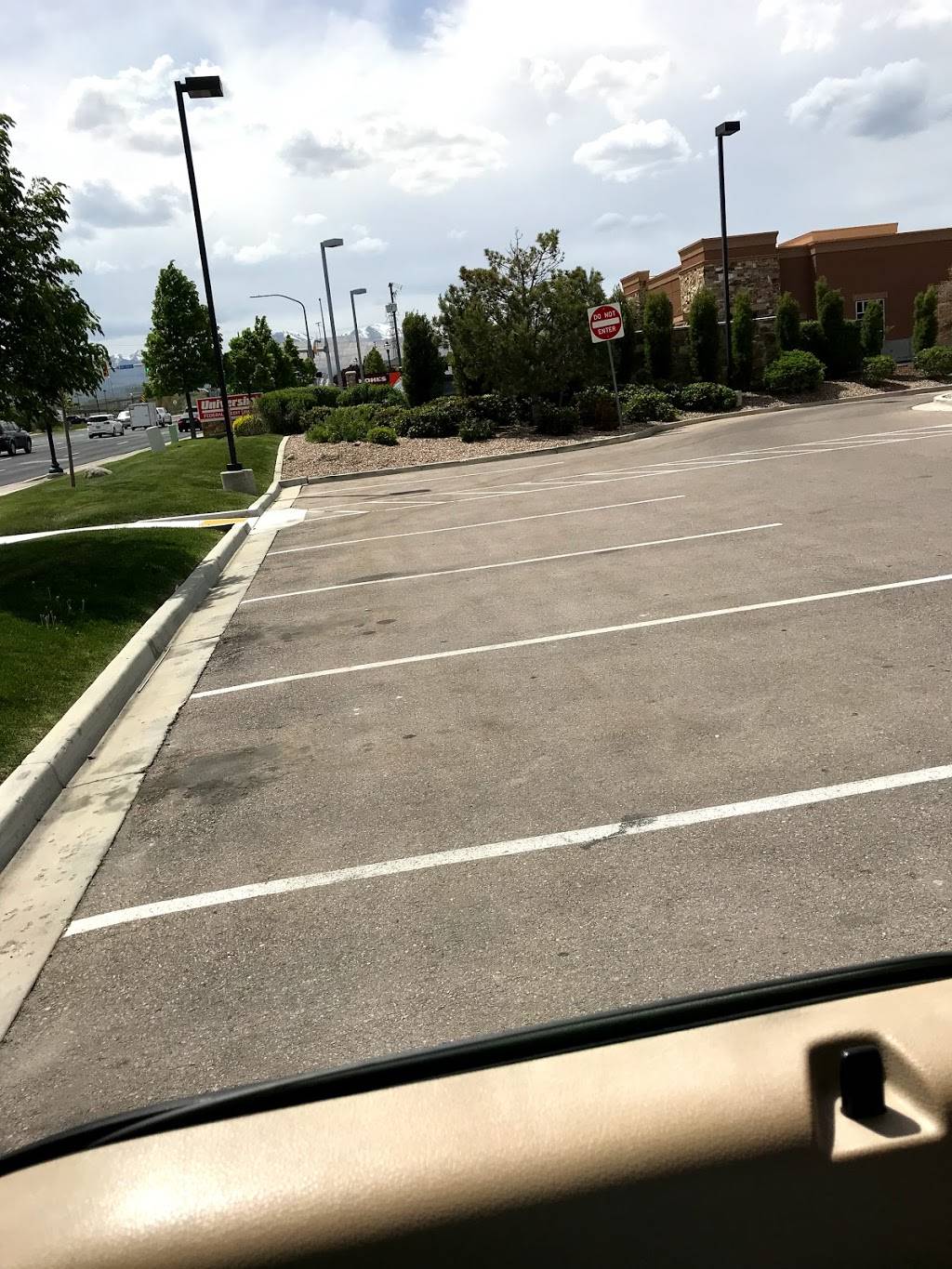 Panda Express | restaurant | 3648 13400 S, Riverton, UT 84065, USA | 8013022261 OR +1 801-302-2261