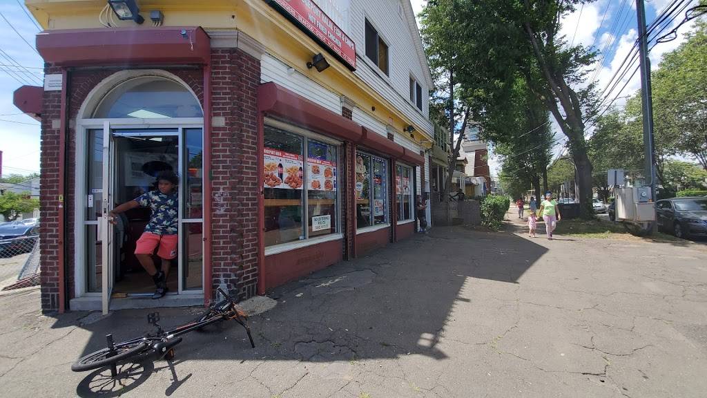 Bridgeport halal fish and chips | restaurant | 1255 Park Ave, Bridgeport, CT 06604, USA | 2035720844 OR +1 203-572-0844