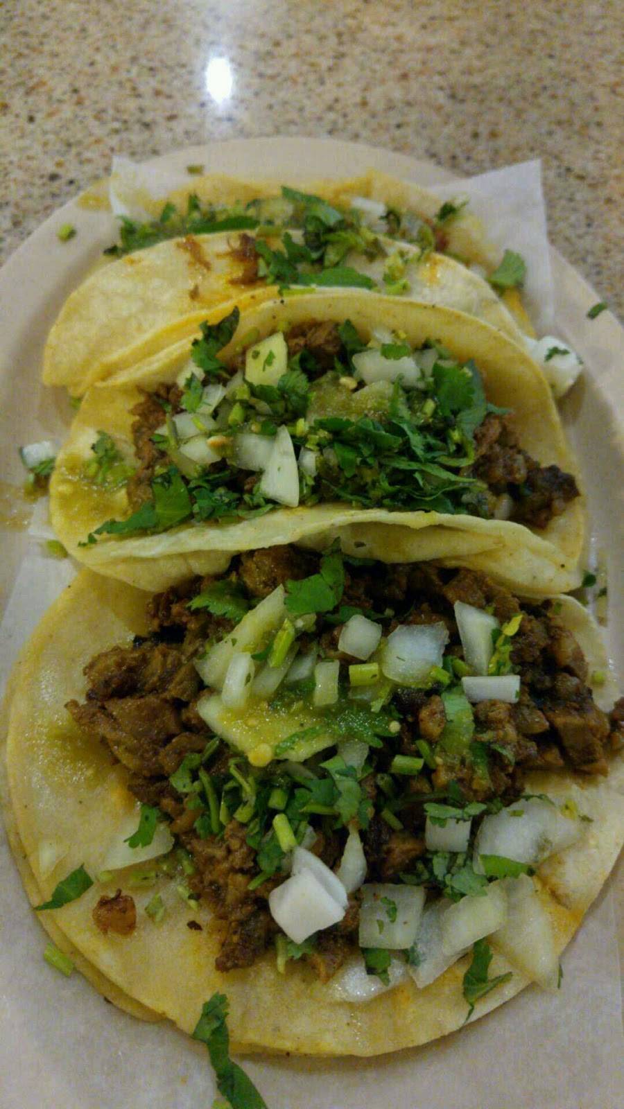 Taco Burrito King | restaurant | 11 E Oakton St, Des Plaines, IL 60018, USA | 8476998400 OR +1 847-699-8400