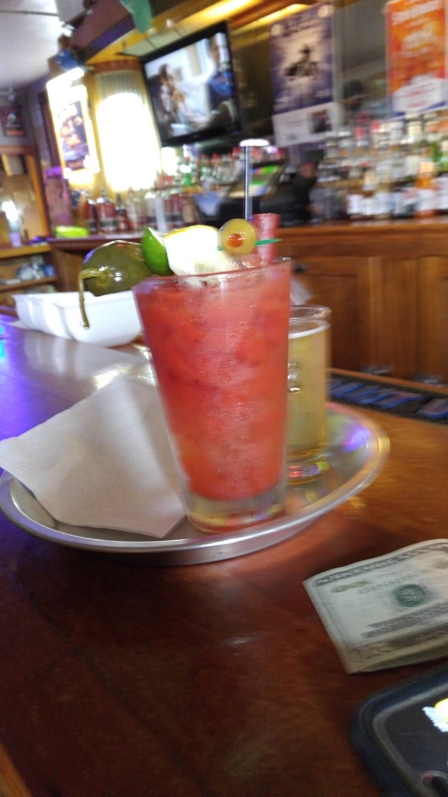 Knuckleheads Tavern | restaurant | 7011, 108 E North St, Elburn, IL 60119, USA | 6303659164 OR +1 630-365-9164