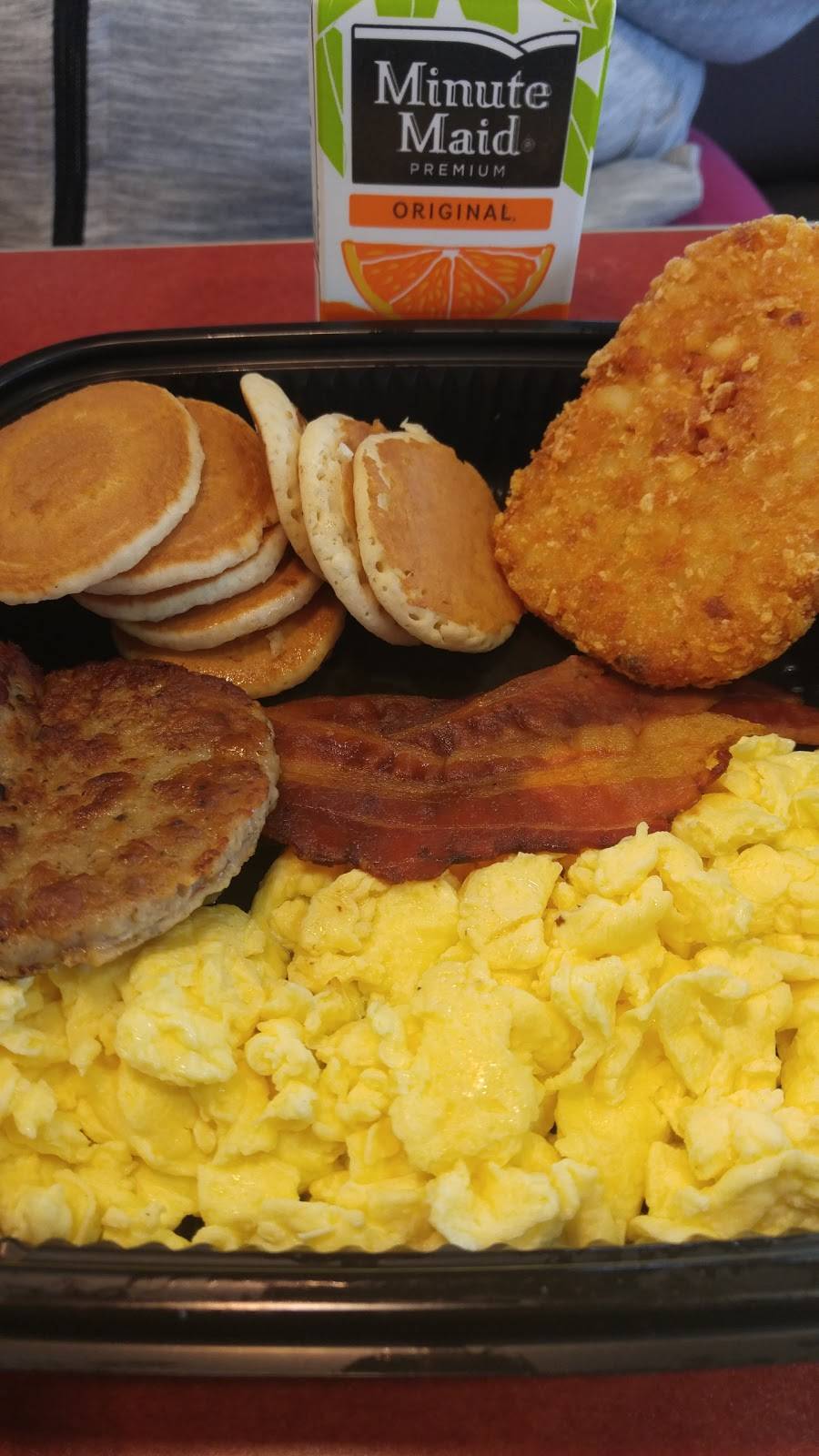 Jack in the Box | restaurant | 2054 6th Ave, Tacoma, WA 98403, USA | 2535978974 OR +1 253-597-8974