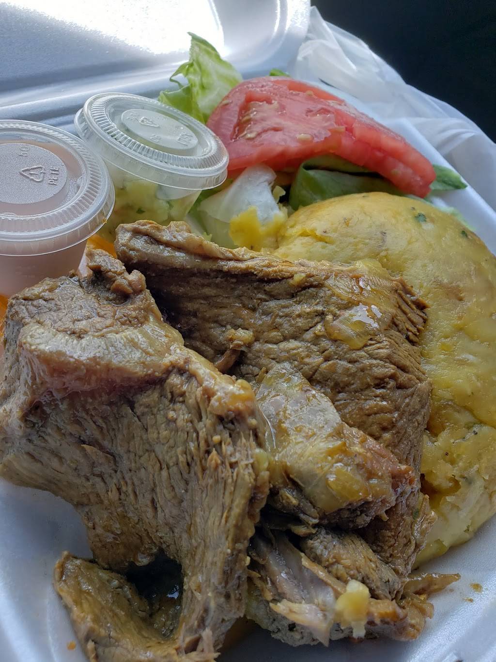 Mr. Mofongo | restaurant | 6203 Edgewater Dr, Orlando, FL 32810, USA | 4077154385 OR +1 407-715-4385