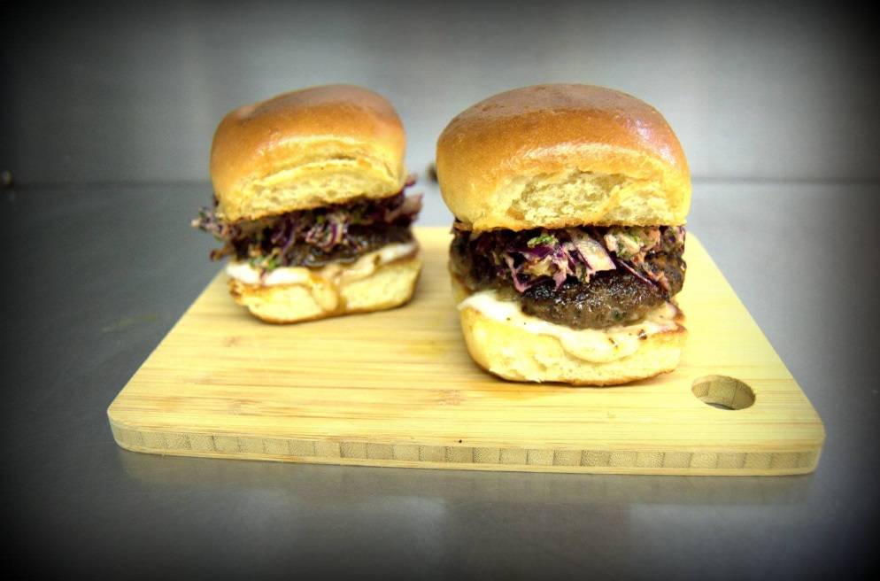 The Scarlet Bee | restaurant | 853 Merrimon Ave, Asheville, NC 28804, USA | 8285523838 OR +1 828-552-3838