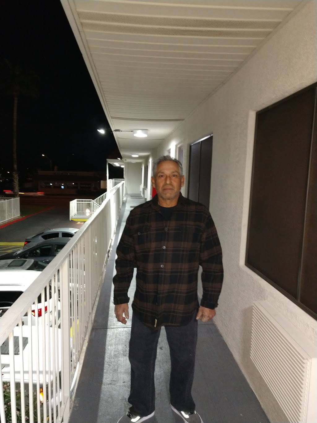 Arbys | meal takeaway | 525 W Broadway Rd, Tempe, AZ 85282, USA | 4809667085 OR +1 480-966-7085