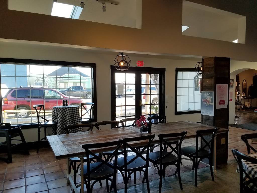 The Hive | restaurant | 730 6th St, Orland, CA 95963, USA | 5308658000 OR +1 530-865-8000