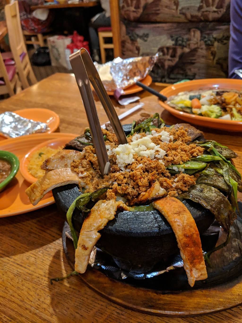 El Toro | restaurant | 1375 N Fairfield Rd, Dayton, OH 45432, USA | 9374274199 OR +1 937-427-4199