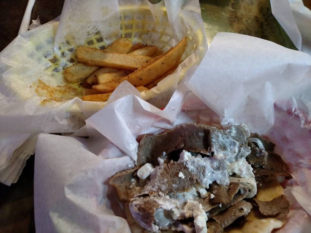 Doggie Diner | meal takeaway | 7536 Janes Ave, Woodridge, IL 60517, USA | 6309858008 OR +1 630-985-8008