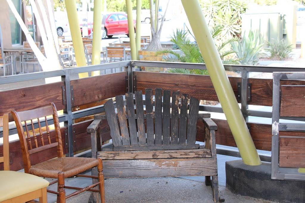 Cafe Patio | restaurant | 133 W Chapman Ave #102, Fullerton, CA 92832, USA | 7144490939 OR +1 714-449-0939