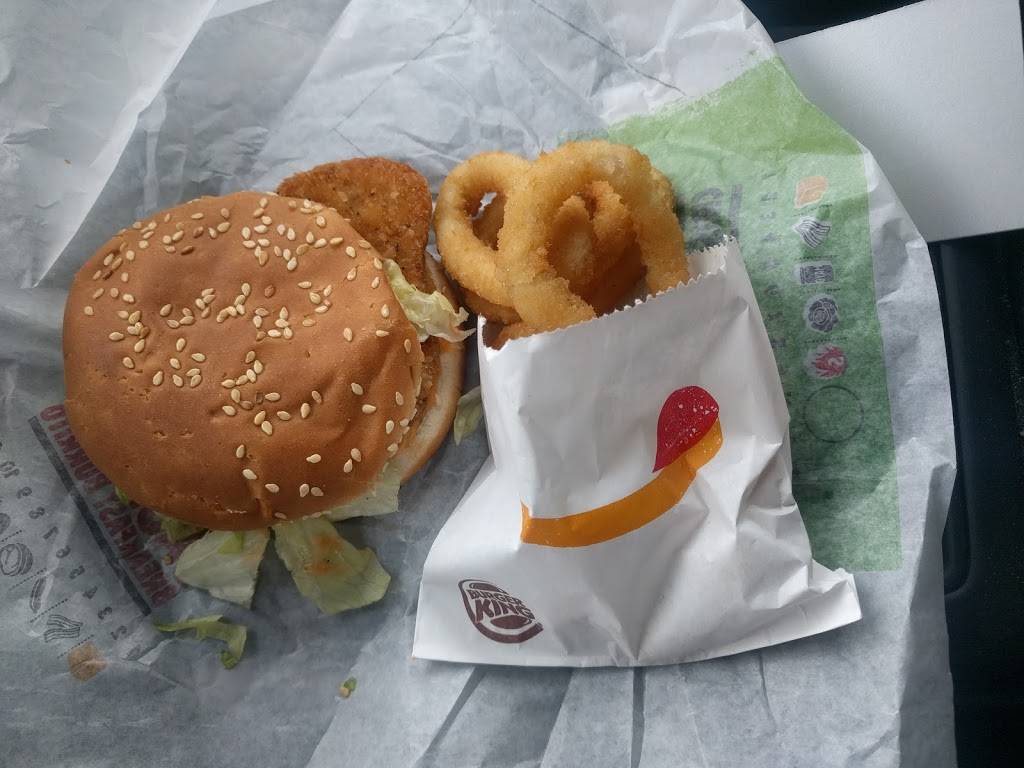 Burger King | restaurant | 110 Northern Blvd, Greenvale, NY 11548, USA | 5164844774 OR +1 516-484-4774