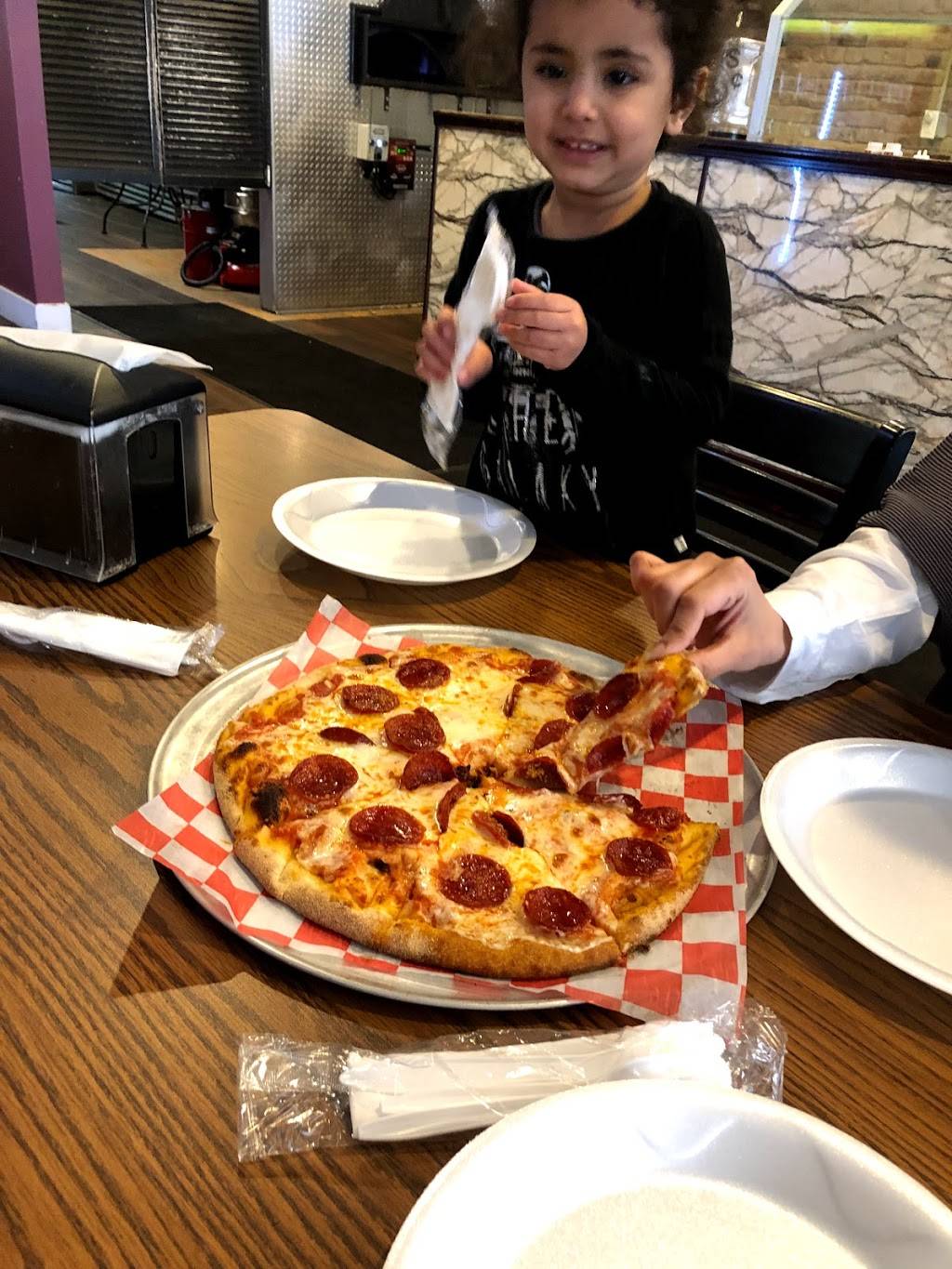 Pizza Whirl | restaurant | 1822 W 25th St, Cleveland, OH 44113, USA | 2162426464 OR +1 216-242-6464