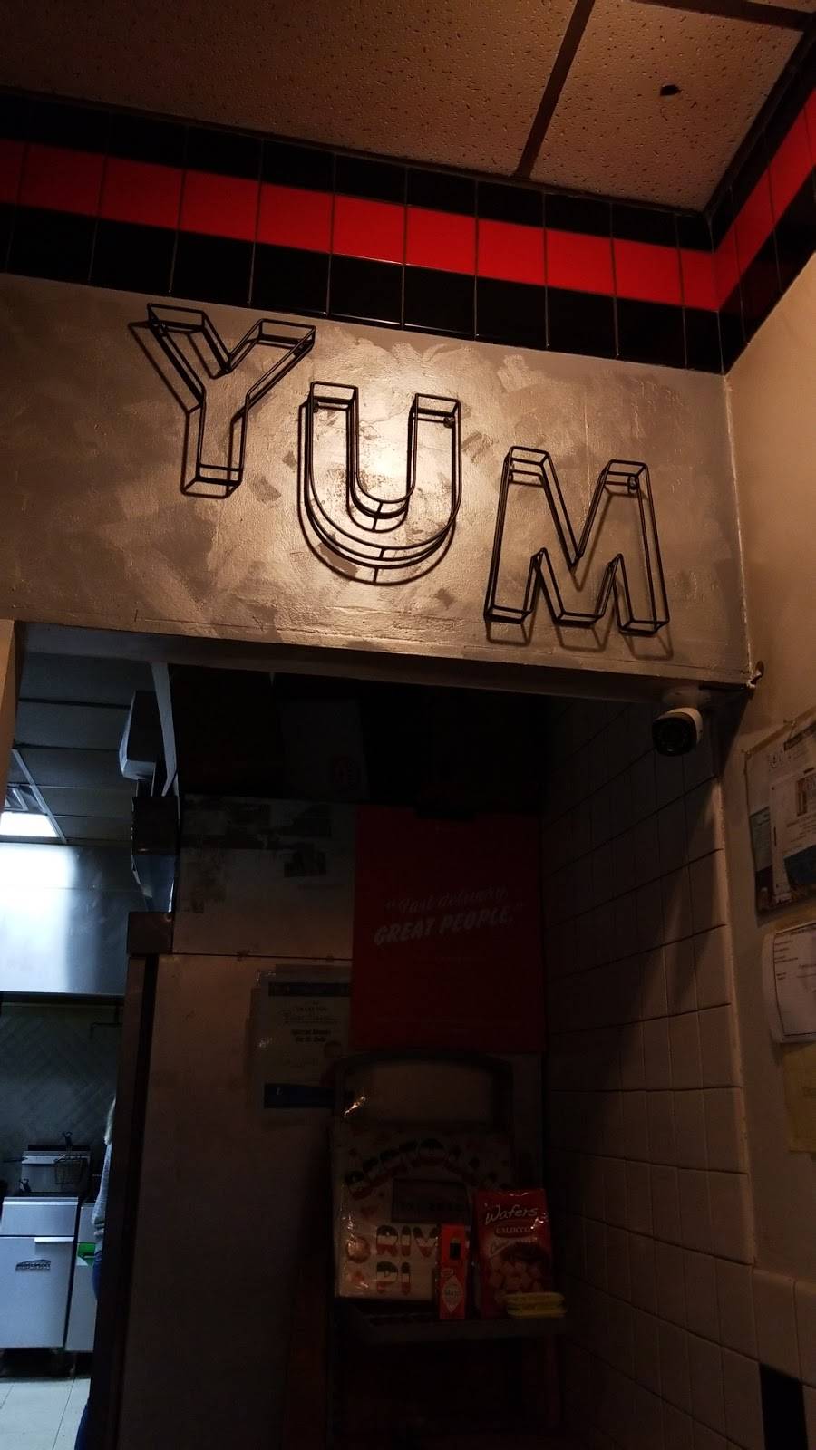 Bertollis River Pizza | restaurant | 7973 Lake St, River Forest, IL 60305, USA | 7087712820 OR +1 708-771-2820