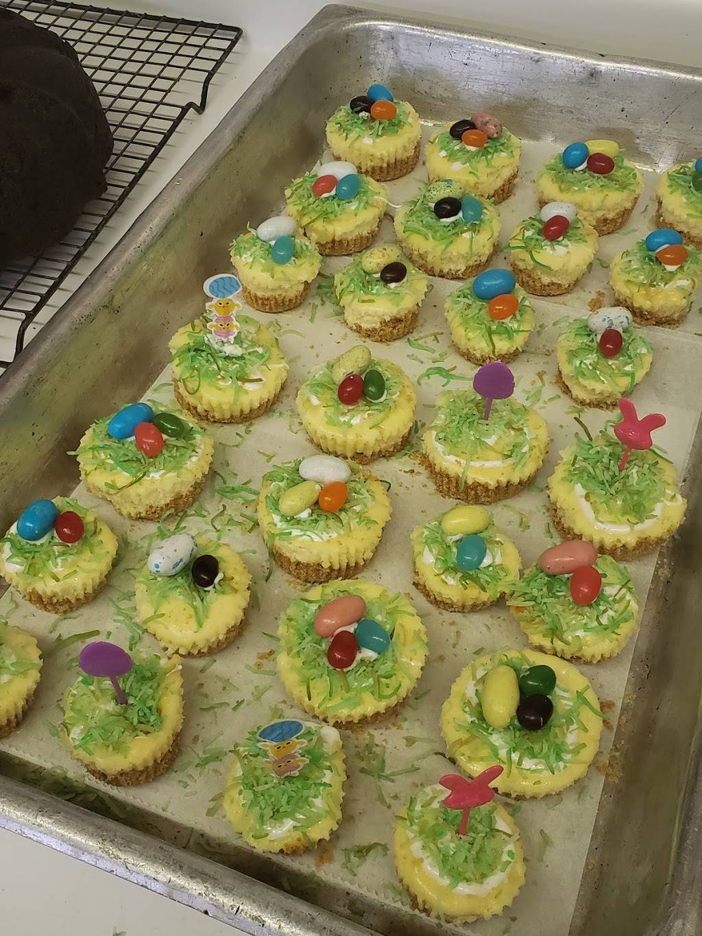 Chuckwagon | restaurant | 888 N Business Route 5, Camdenton, MO 65020, USA | 5733465050 OR +1 573-346-5050