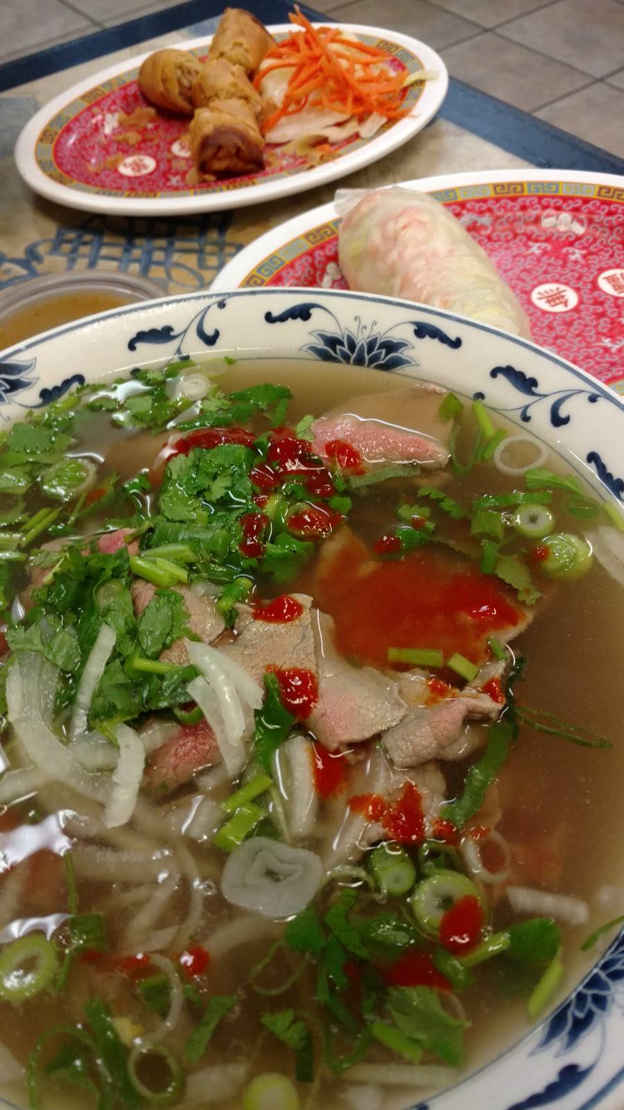 Pho Vinh Loi | restaurant | 5811 Leesburg Pike, Falls Church, VA 22041, USA | 7033790988 OR +1 703-379-0988